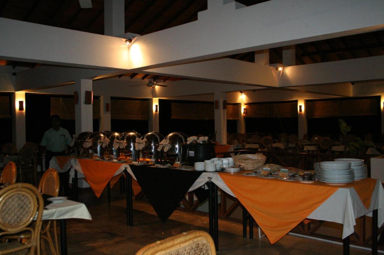Hibiscus Garden Hotel Тисамахарама Екстериор снимка
